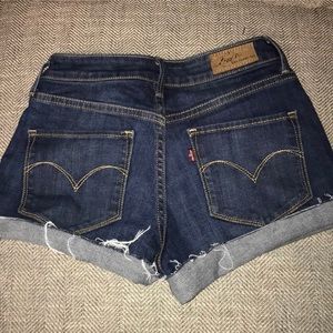 Levi’s San Francisco’s cutoffs